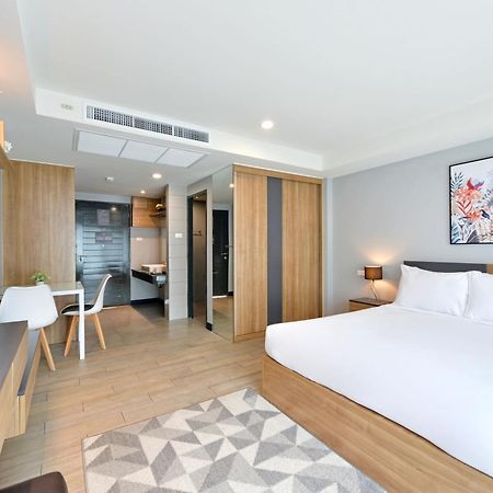 Raweewan Residence Hotel Банкок Екстериор снимка