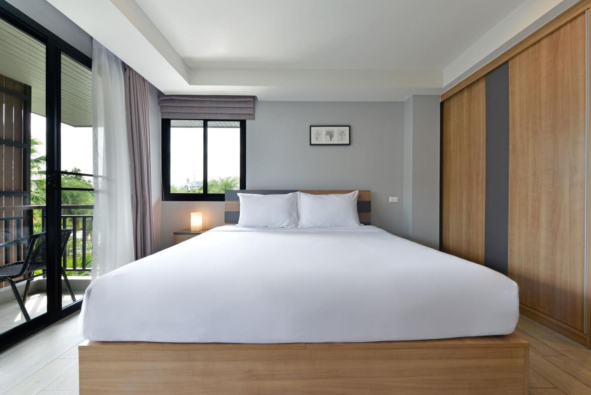 Raweewan Residence Hotel Банкок Екстериор снимка