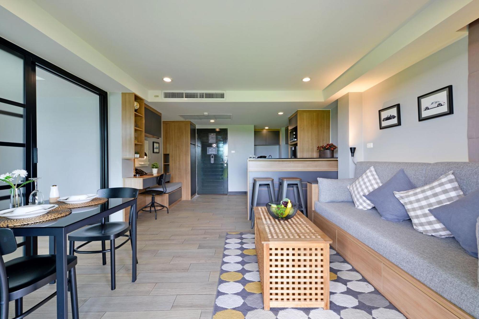 Raweewan Residence Hotel Банкок Екстериор снимка