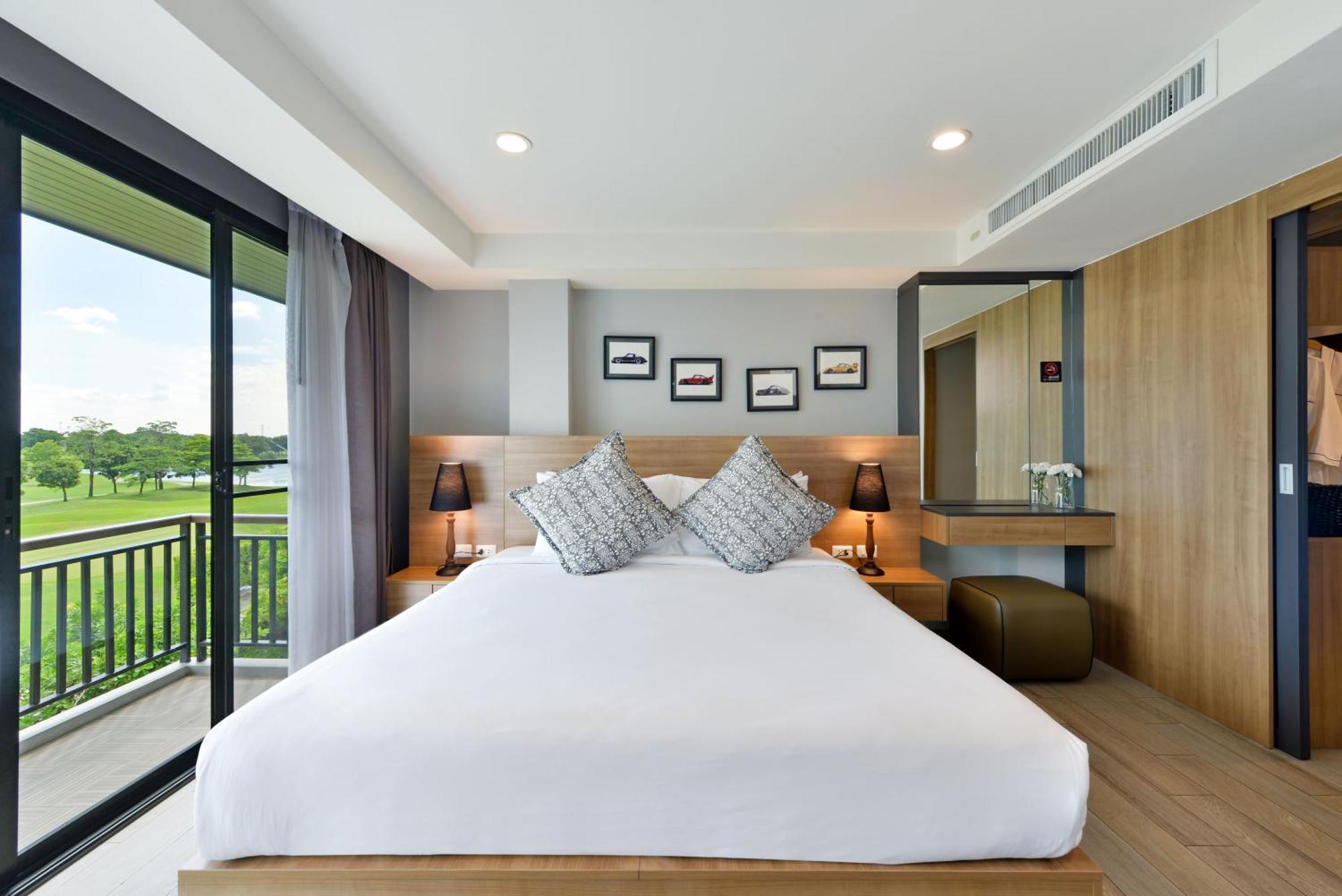Raweewan Residence Hotel Банкок Екстериор снимка